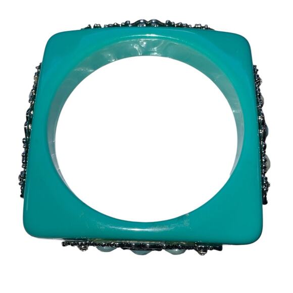 Turquoise Square Lucite Embellished Retro Bangle Bracelet - Picture 6 of 9